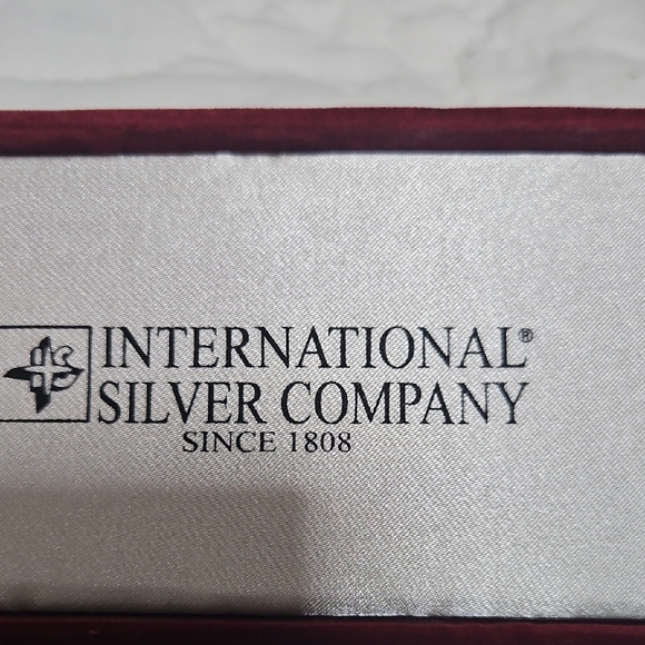 International Silver Company Cake Server with Silver Blade - Picture 2 of 7